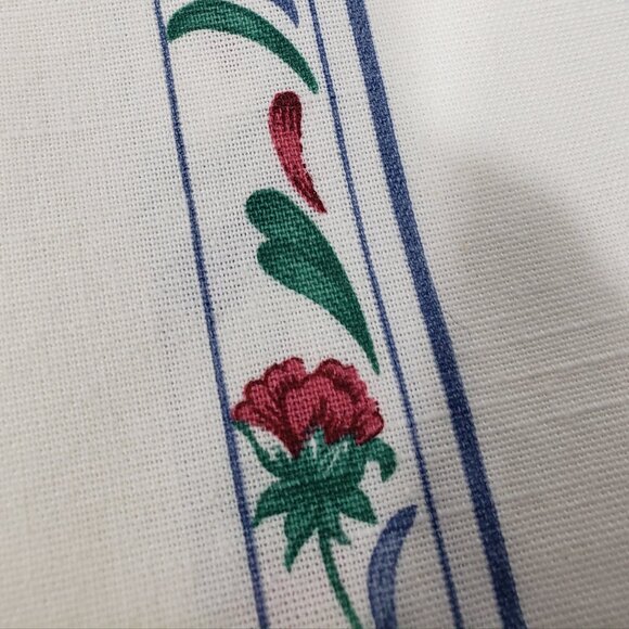 Lenox Linens  White Woven Tablecloth with Floral Border  56 X 52 - Picture 3 of 5